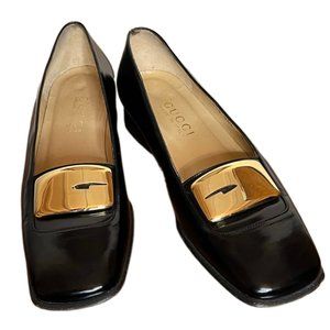 Price Drop and Last Chance Vintage Gucci Black Leather Pumps.  Size 34.5 (US 4)